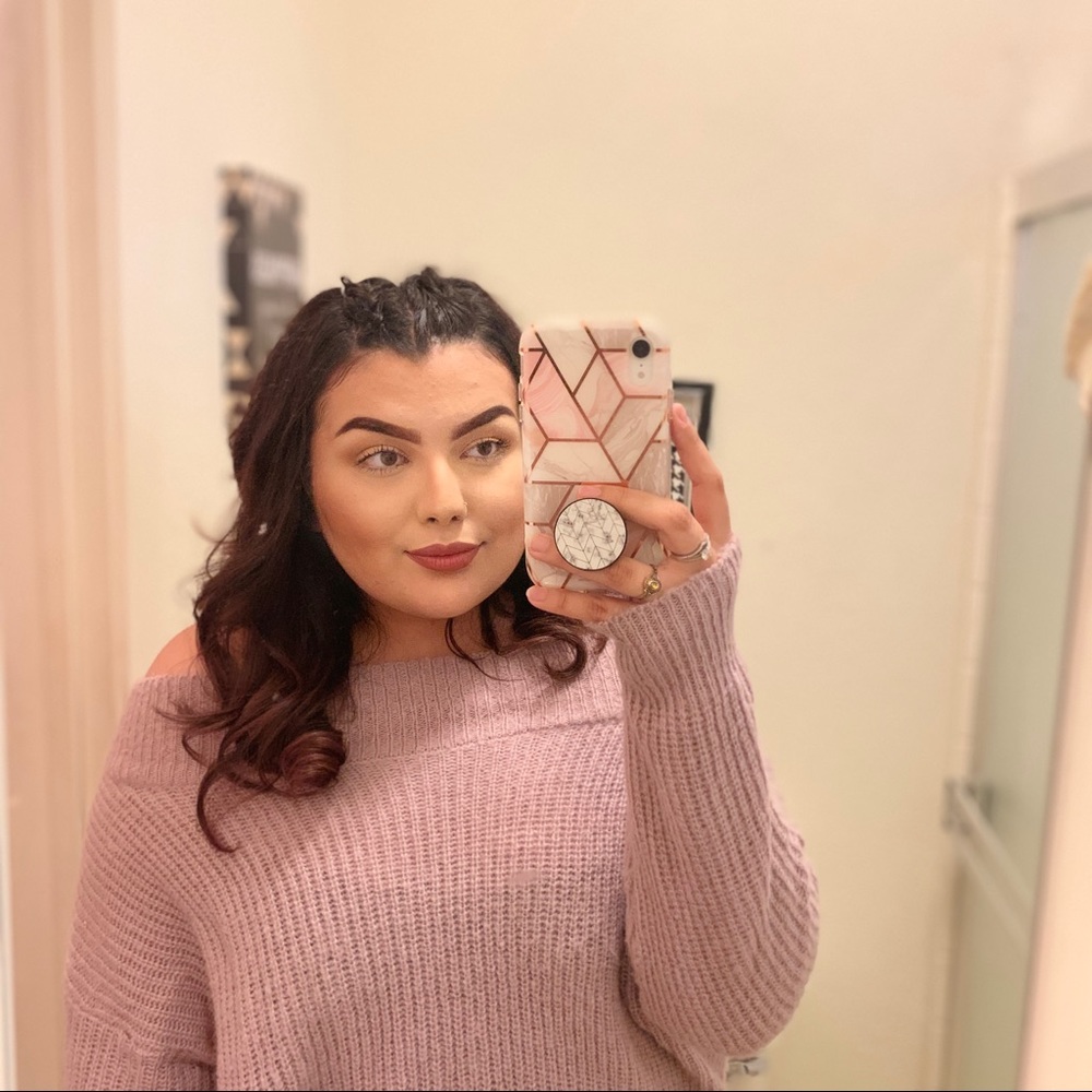 Meet your Posher, Anahi